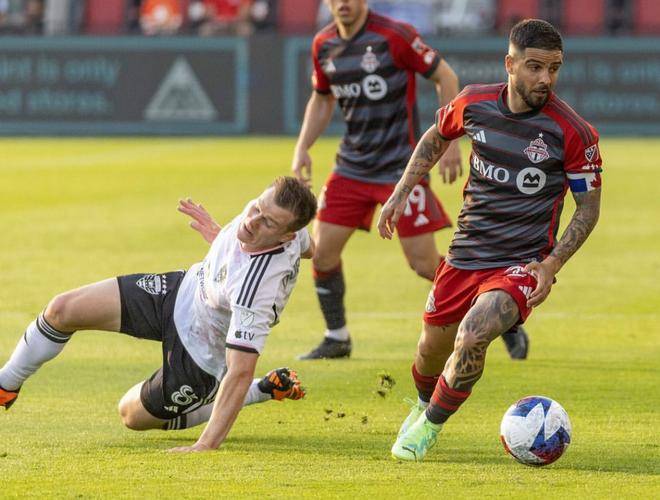 包含国际比赛日法国杯传出新动向；莱比锡篮板制胜；管理层表态——更衣室稳定；赛程密集仍需轮换的词条-开云链接